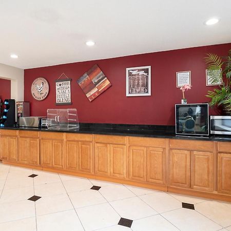 Oyo Townhouse Houston Airport North 호텔 외부 사진