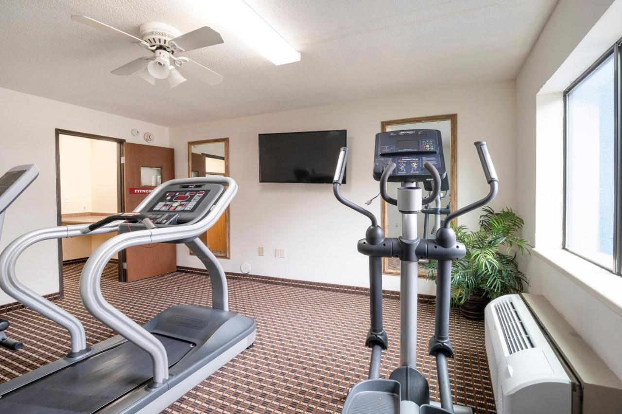 Oyo Townhouse Houston Airport North 호텔 외부 사진