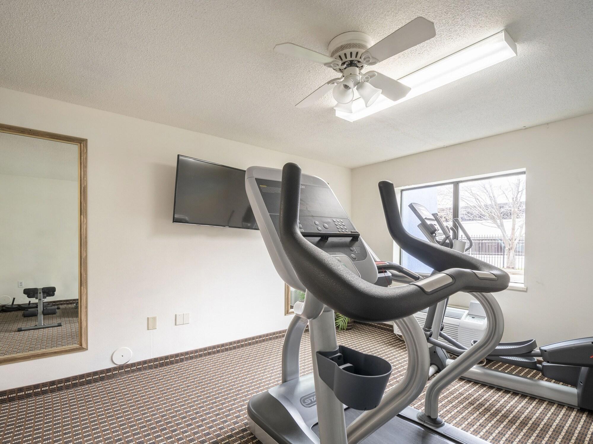 Oyo Townhouse Houston Airport North 호텔 외부 사진