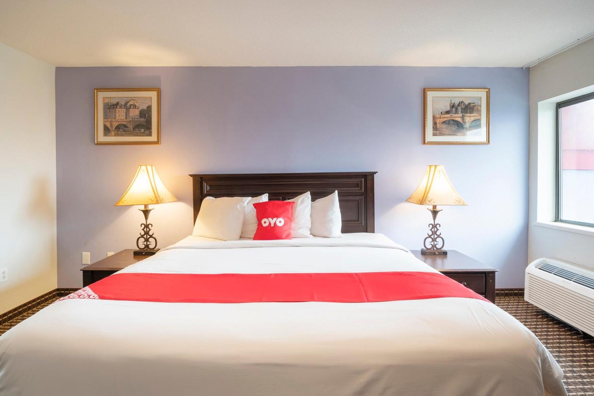 Oyo Townhouse Houston Airport North 호텔 외부 사진