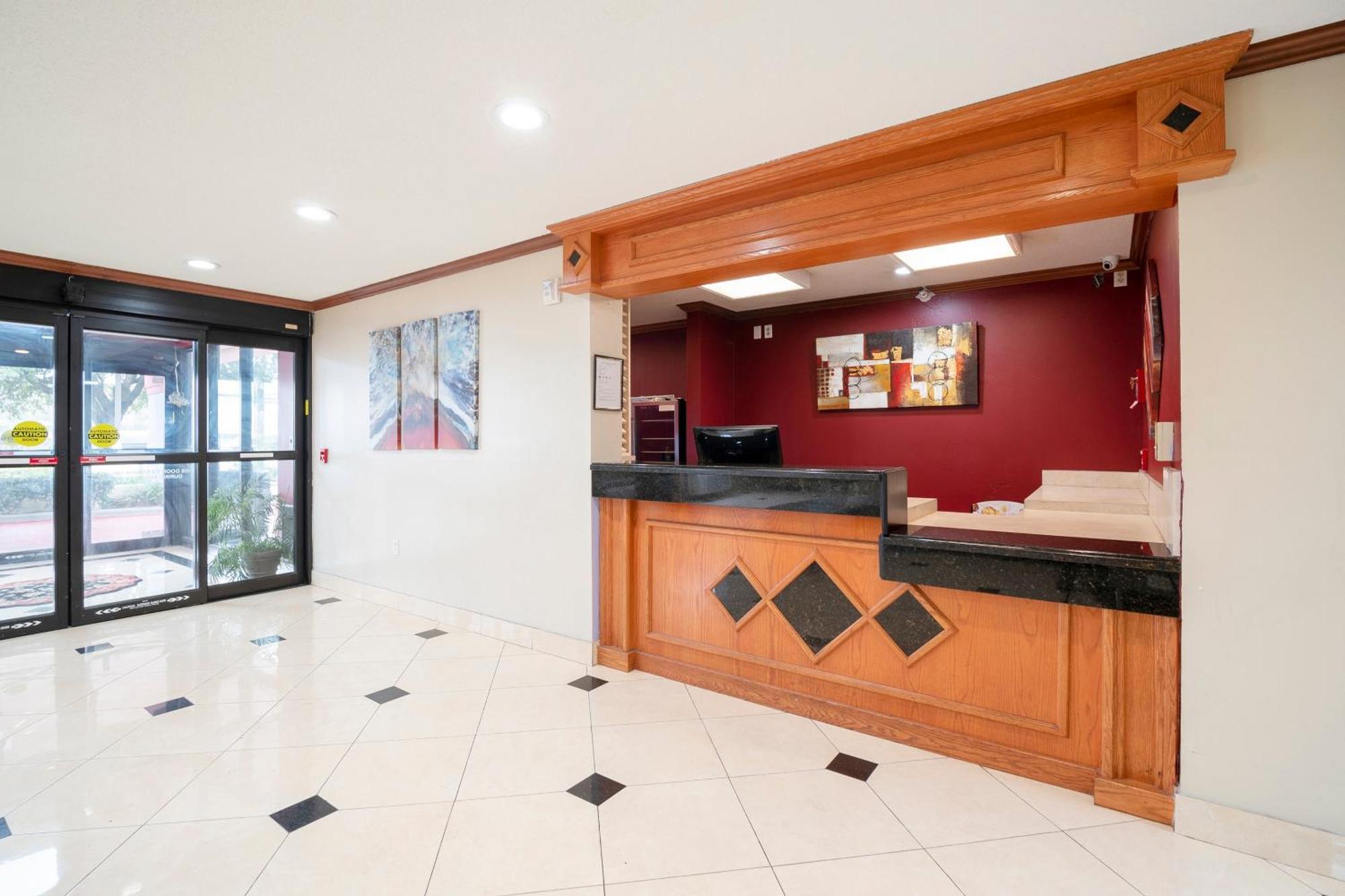 Oyo Townhouse Houston Airport North 호텔 외부 사진