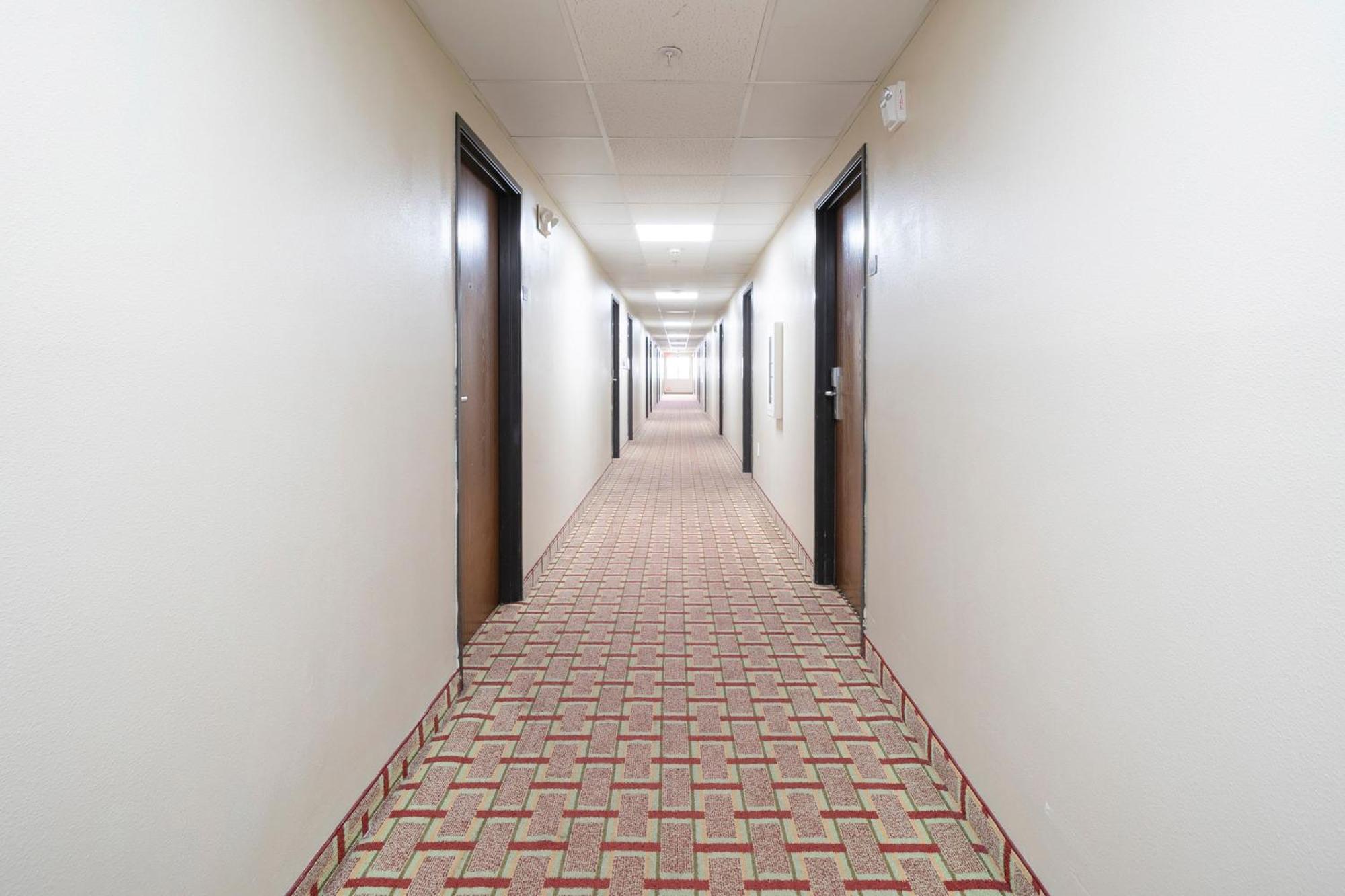 Oyo Townhouse Houston Airport North 호텔 외부 사진