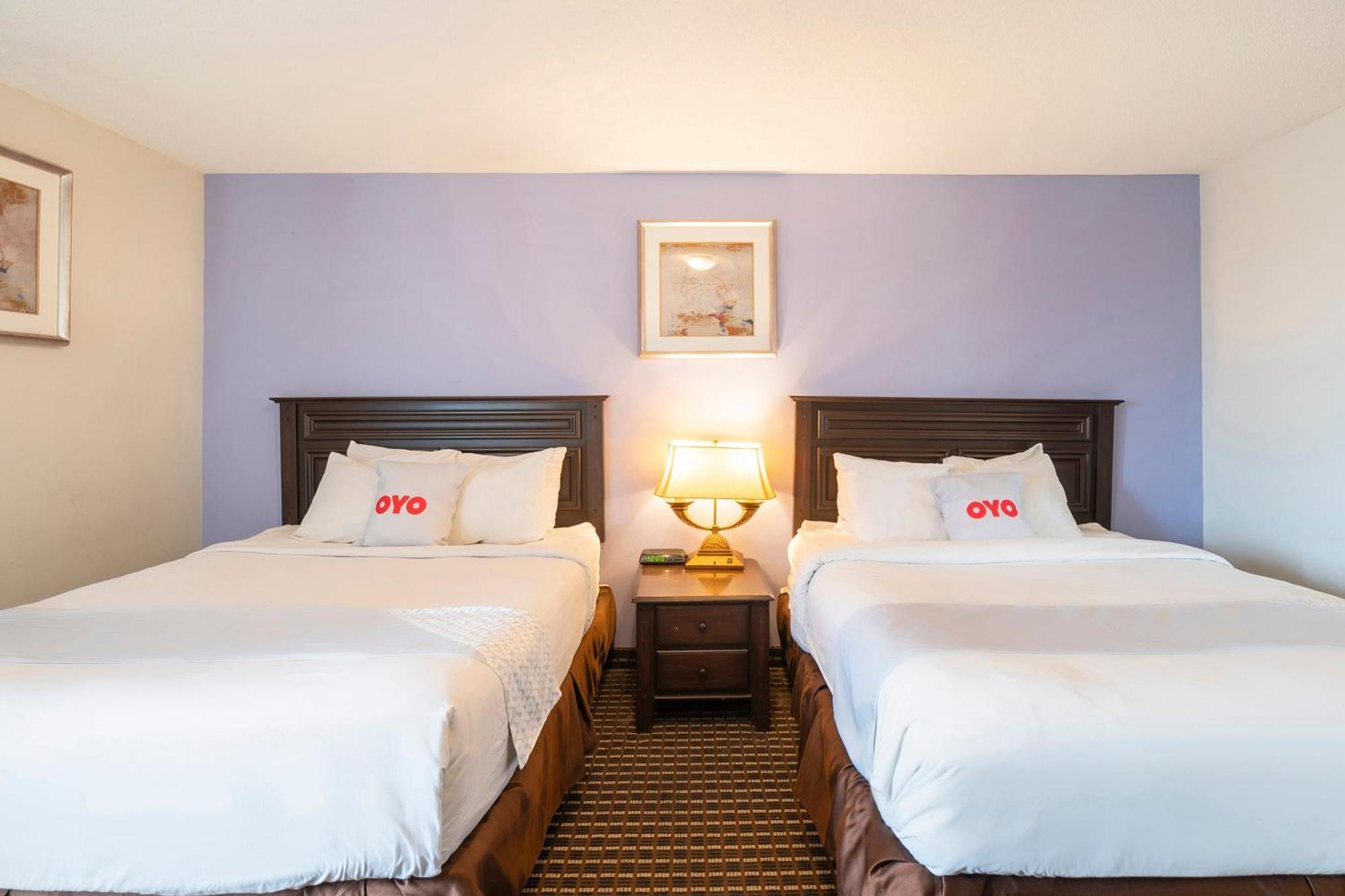 Oyo Townhouse Houston Airport North 호텔 외부 사진