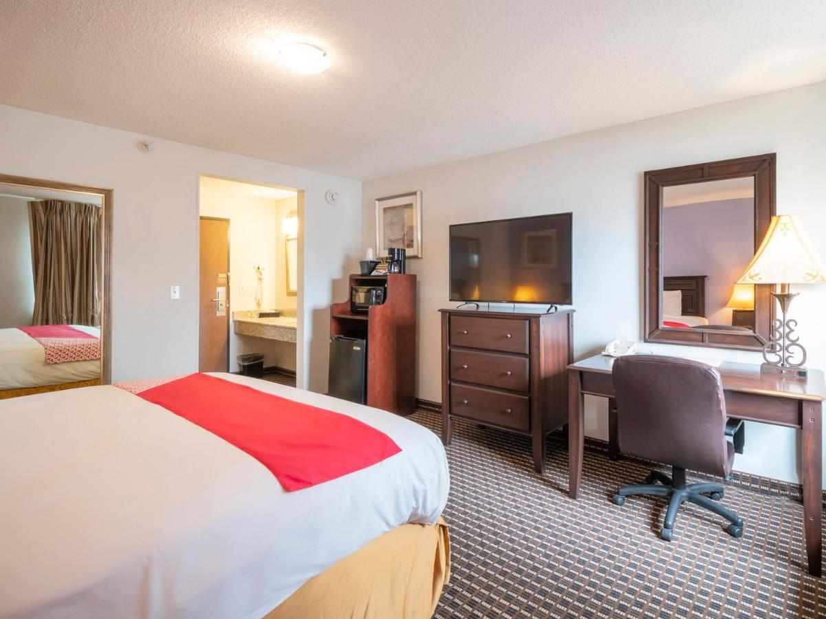 Oyo Townhouse Houston Airport North 호텔 외부 사진